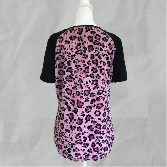 ScrubStar Women's Active V-Neck Nurses/HealthCare/ Medical Scrub Top w/Pockets - Picture 5 of 7